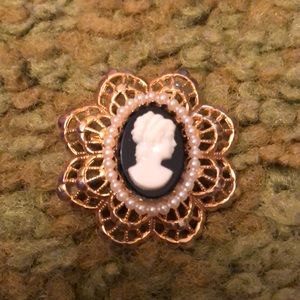Vintage cameo pin